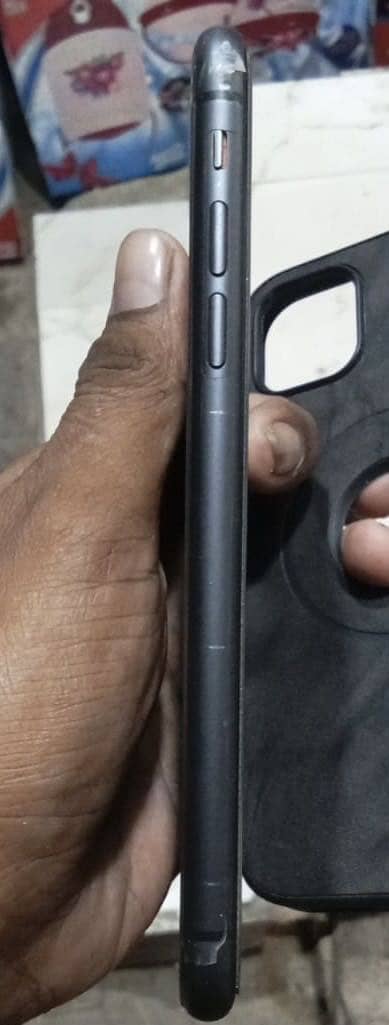 Apple iPhone 11 2