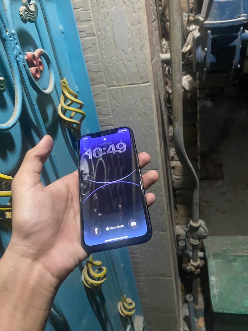 Apple iPhone 11 Pro 2