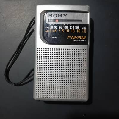 Sony AM FM 2 Band Radio Excellent Working Condition