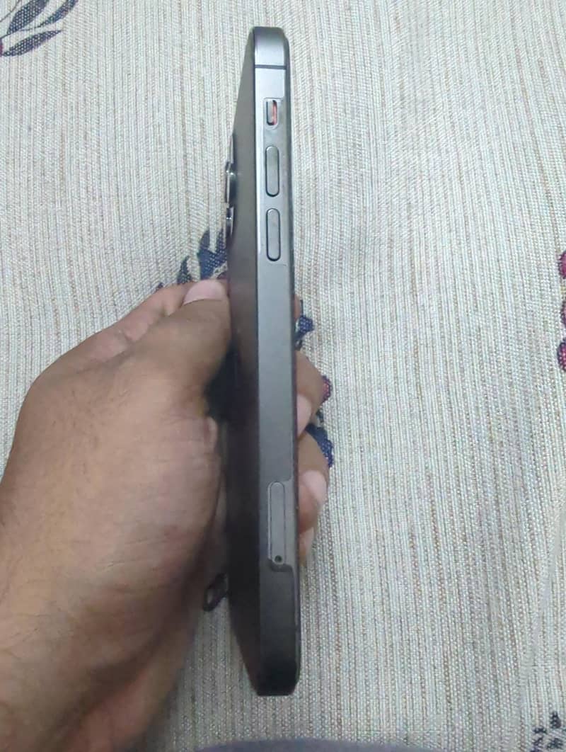 Apple iPhone 12 Pro 2