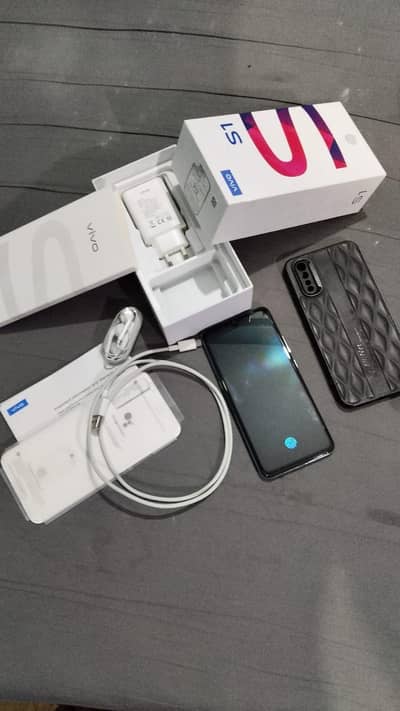 Vivo S1