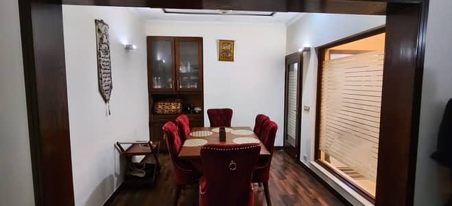 6 marla owner build corner house available for sale in DHA phase 3 Z block Lahore