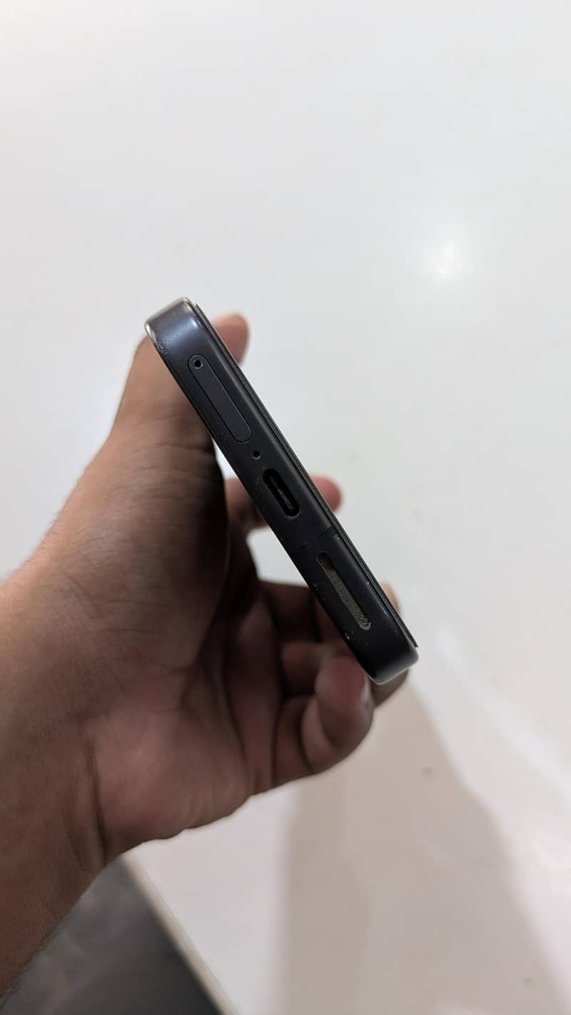 Google pixel 9a 4