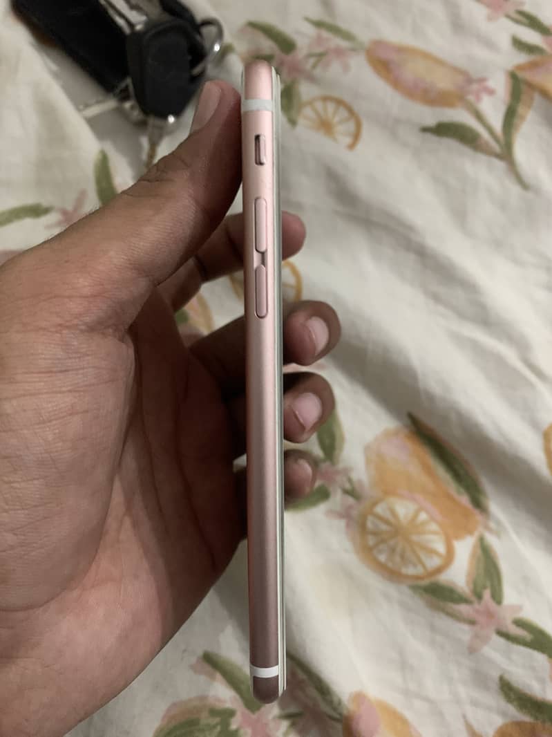 Apple iPhone 6S 3