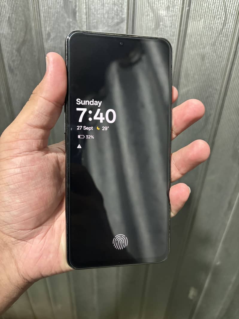 One Plus 10T 4
