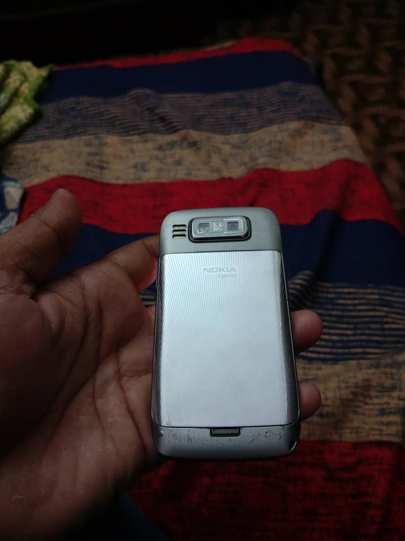 Nokia E72 PTA approved 2