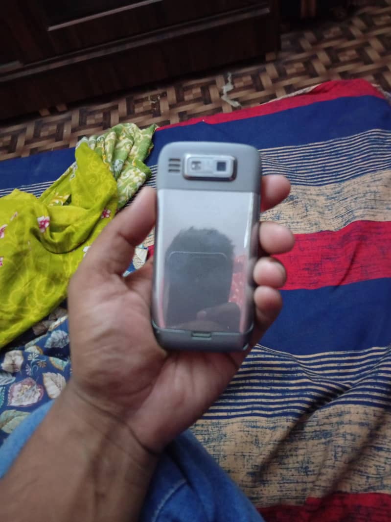 Nokia E72 PTA approved 3