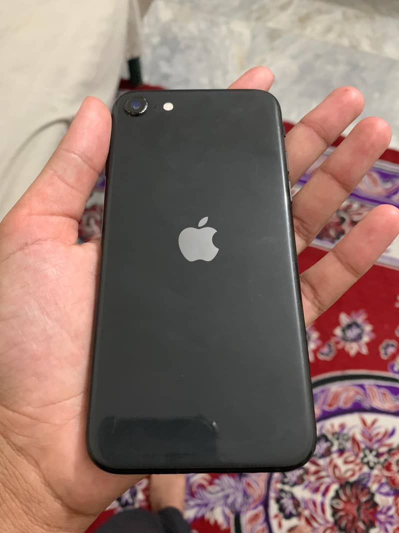 Apple iPhone SE 8