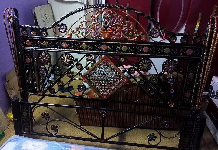 Iron Bed 0