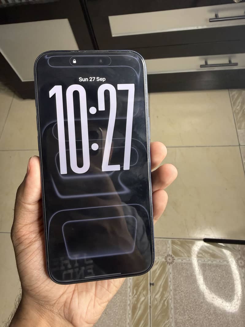 Apple iPhone 17 Pro Max 1