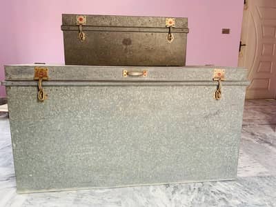 steel metal trunk/sandook set