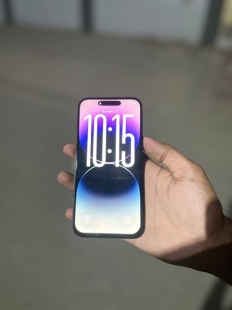 Apple iPhone 14 Pro Max 0