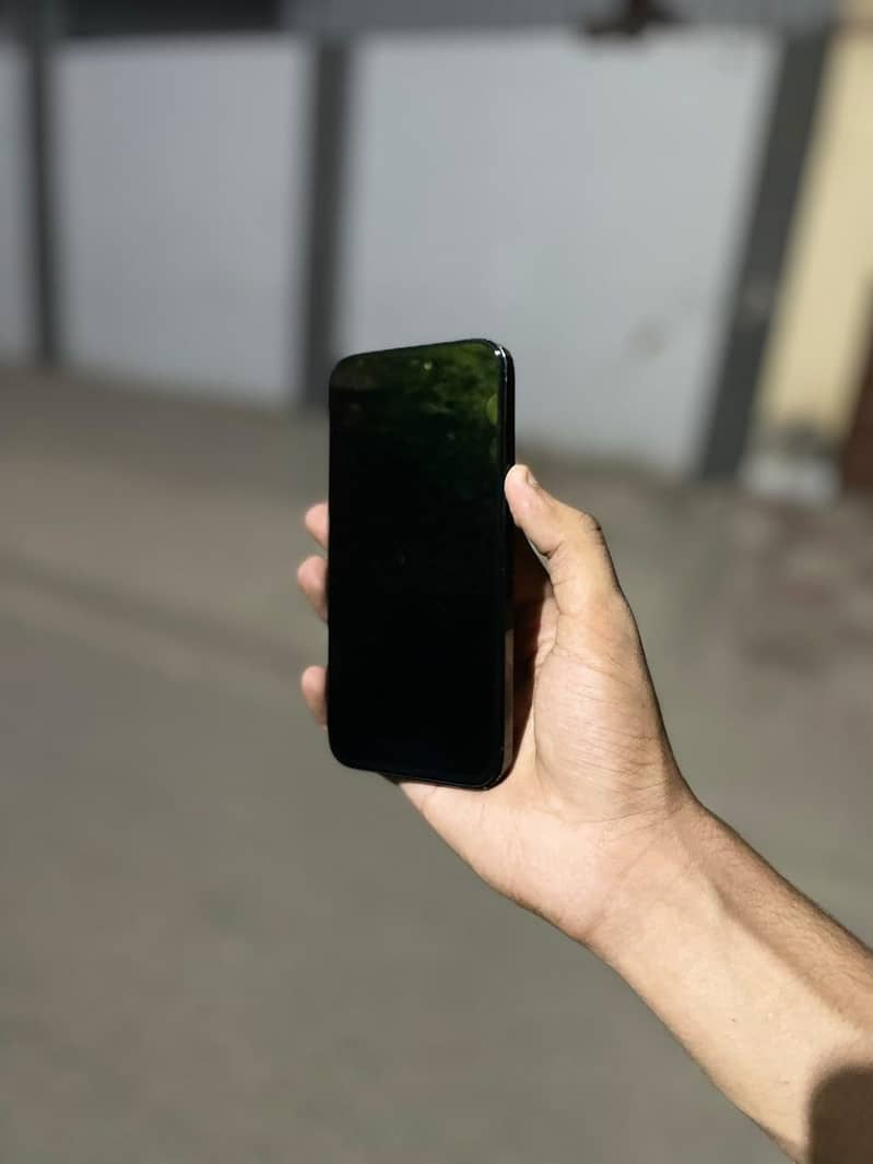 Apple iPhone 14 Pro Max 3