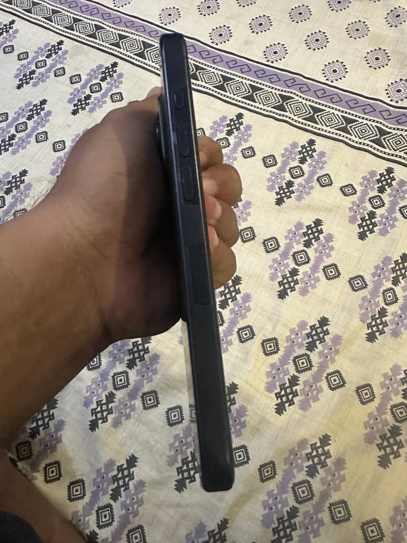 Apple iPhone 15 Pro 1