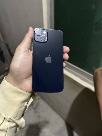 Apple iPhone 13 under apply warranty