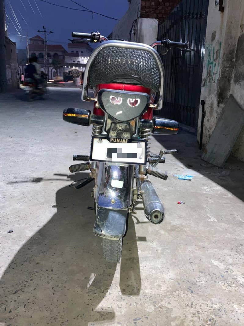 united 70cc 3