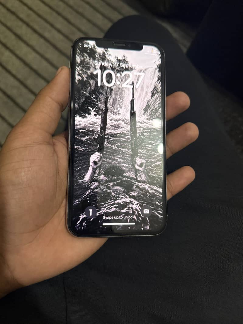Apple iPhone X 0
