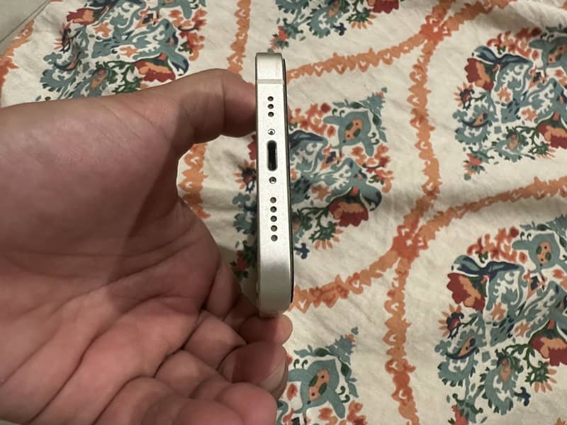 Apple iPhone 12 2