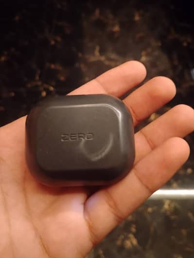 Zero, Air buds