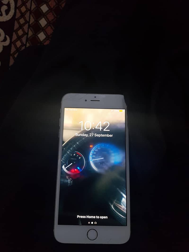 Apple iPhone 6 Plus 0