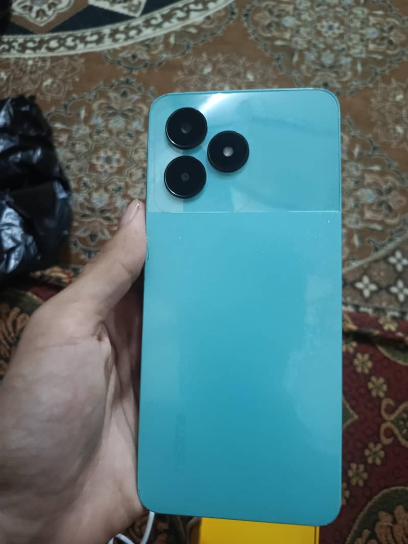 Realme C51 3