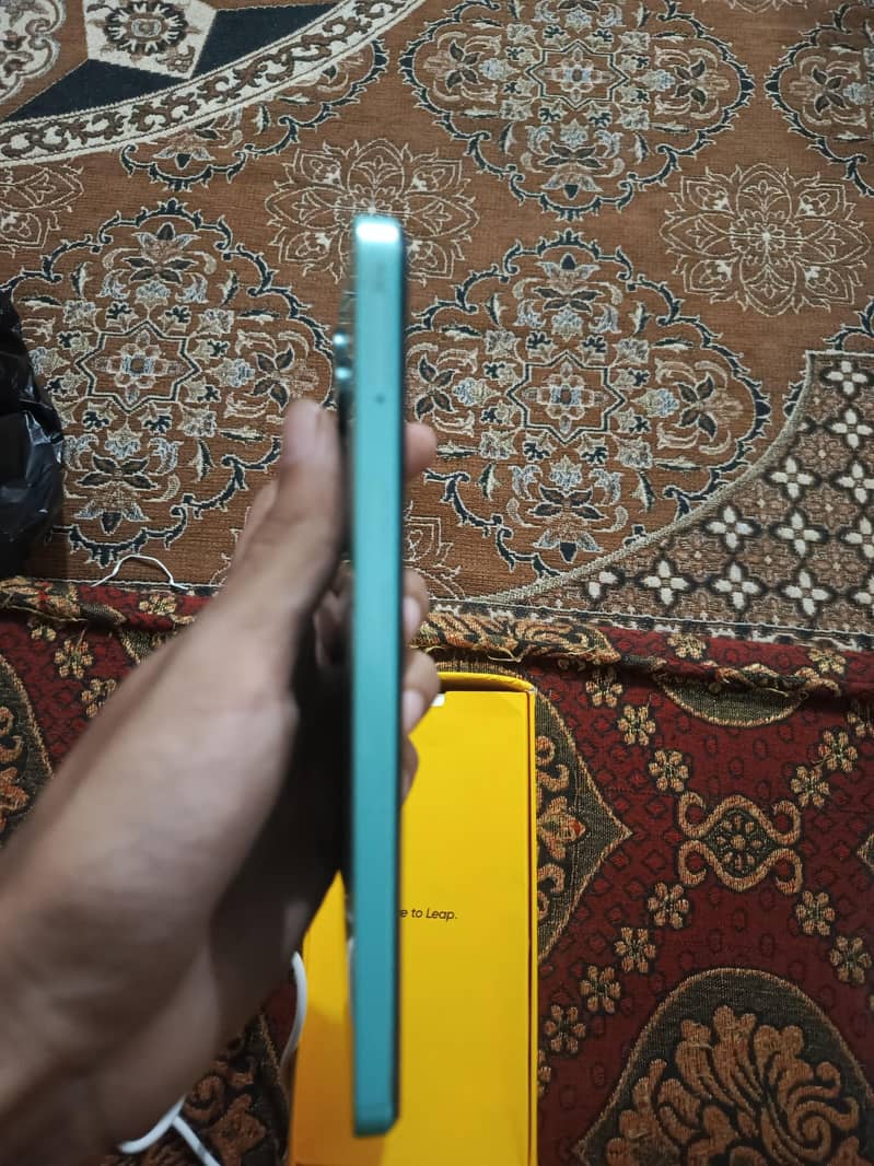 Realme C51 4