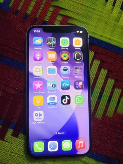 Apple iPhone 12