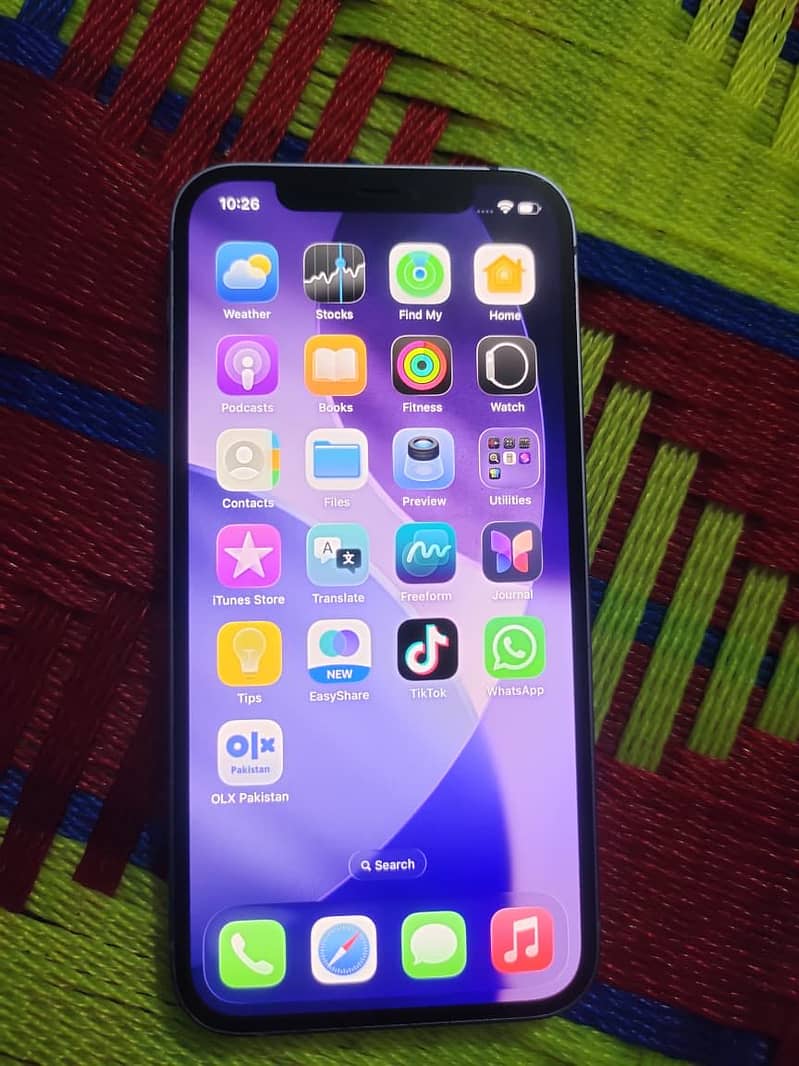 Apple iPhone 12 0