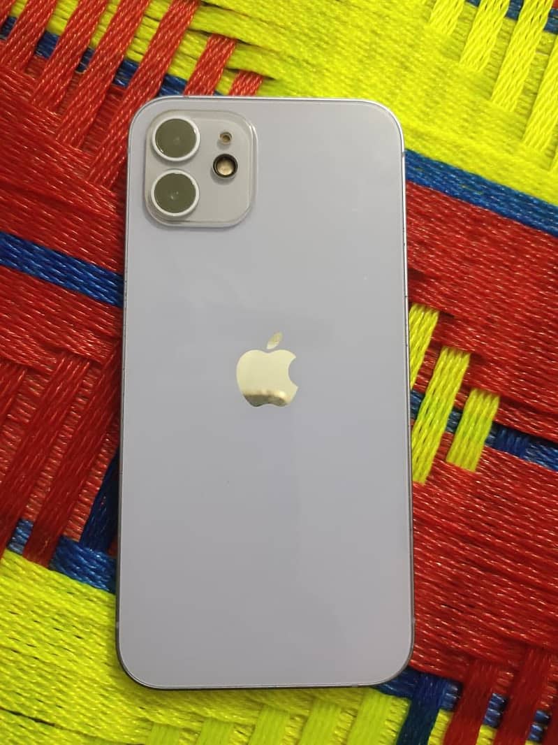 Apple iPhone 12 1