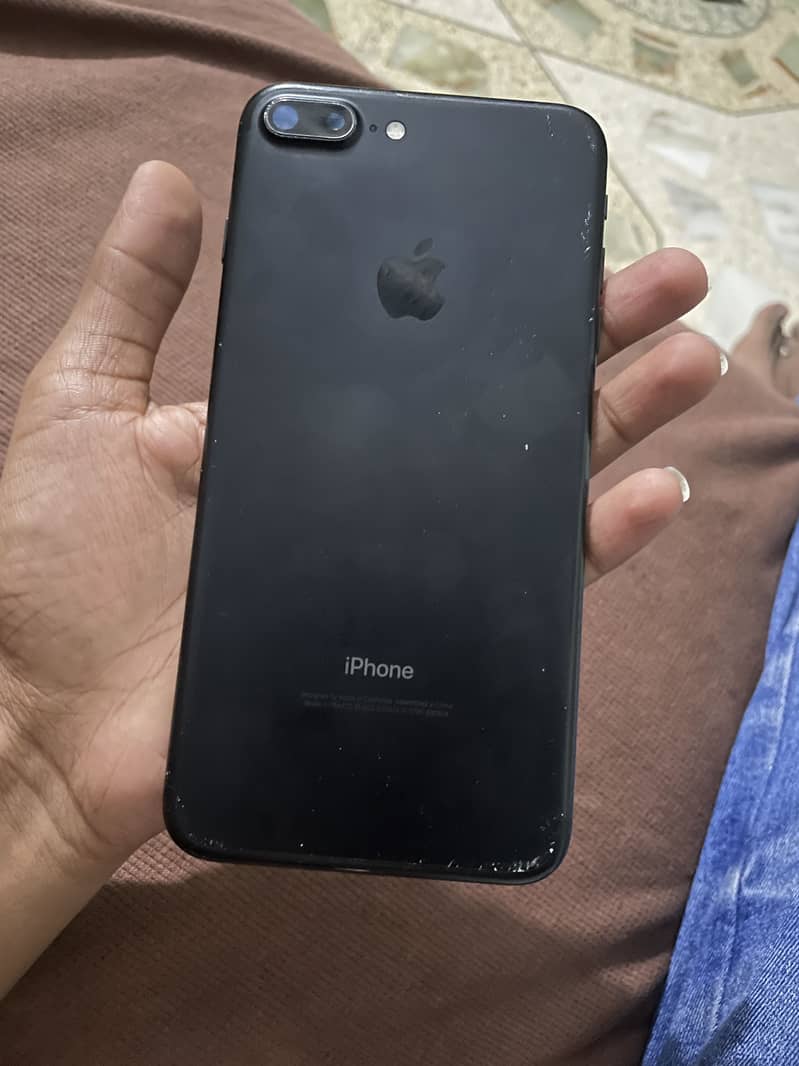Apple iPhone 7 Plus 0