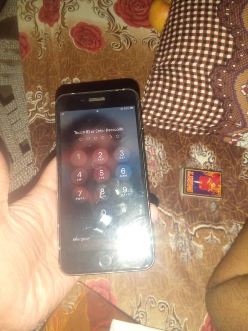 iphone 8+256 2