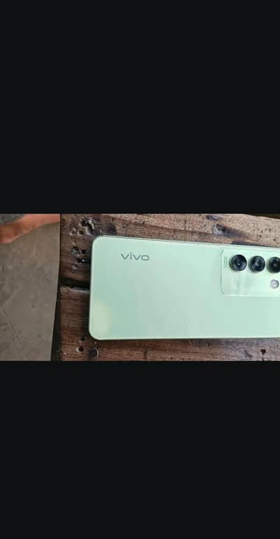 Vivo Y100