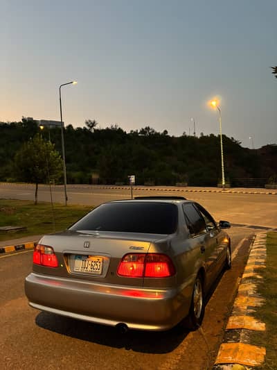Honda Civic VTi Oriel Prosmatec 2000
