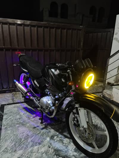 YBR 125 G