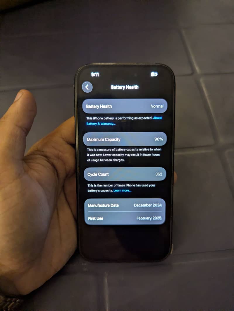 Apple iPhone 16 3