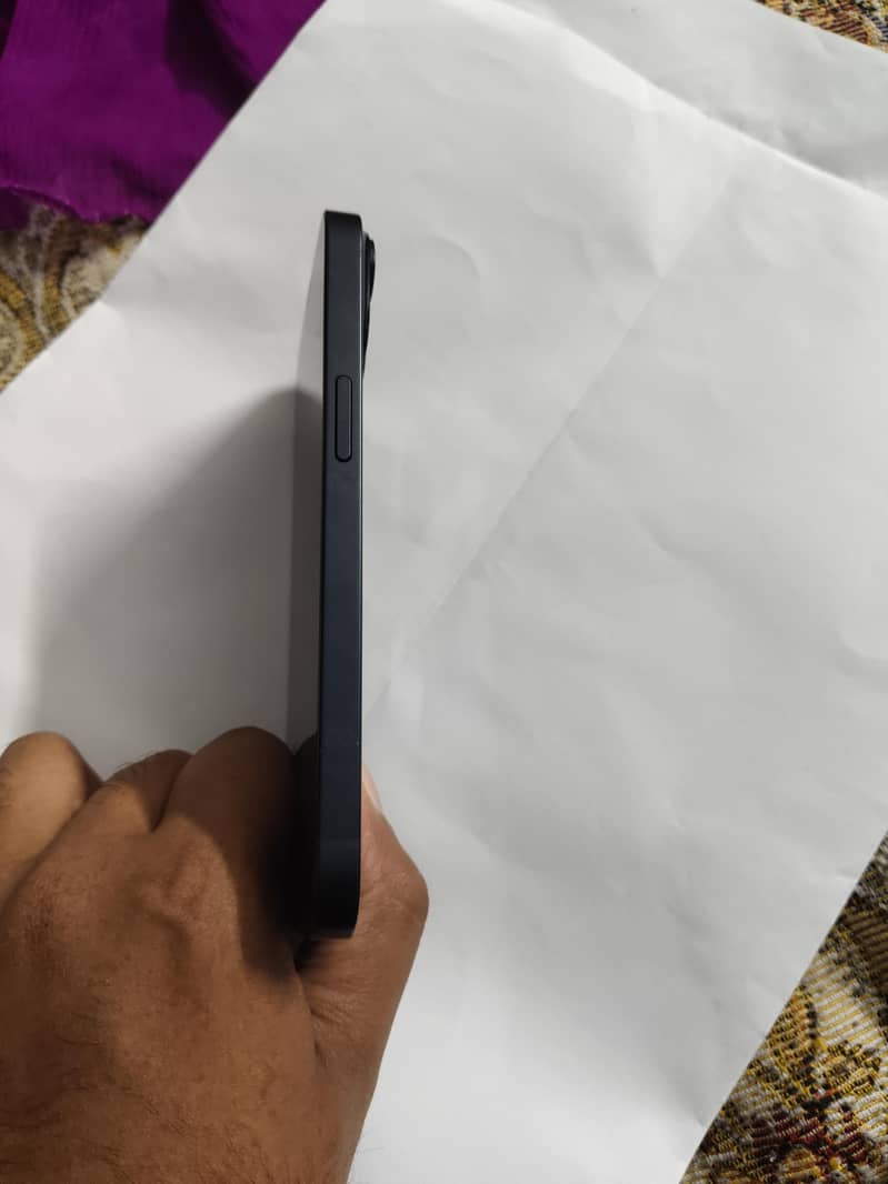 Apple Iphone 14 3