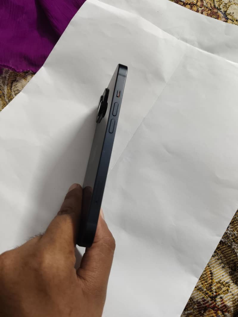 Apple Iphone 14 4