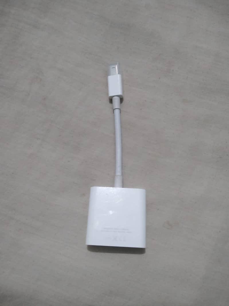 apple DVI adapter 1