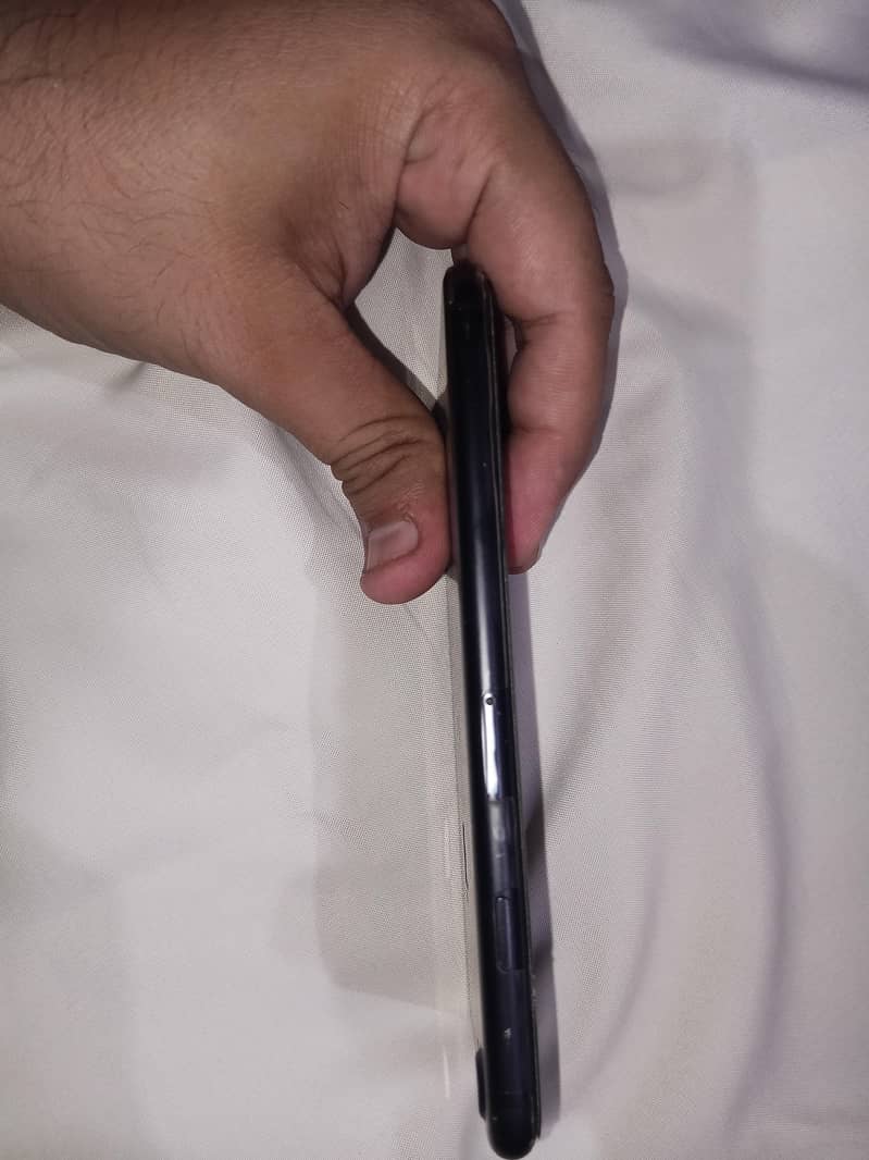 Apple iPhone 7 4