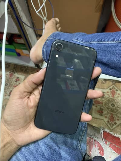 Apple iPhone XR