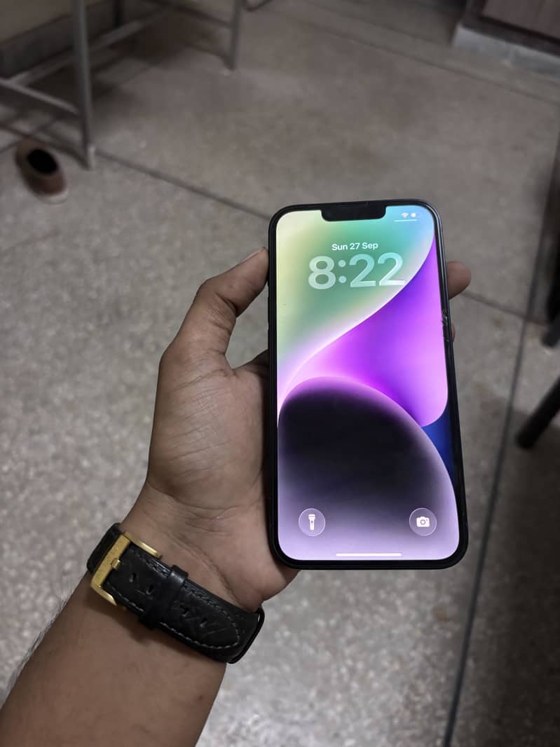 Apple iPhone 14 4