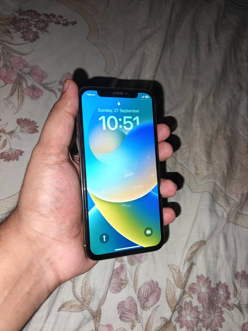 Apple iPhone X 2