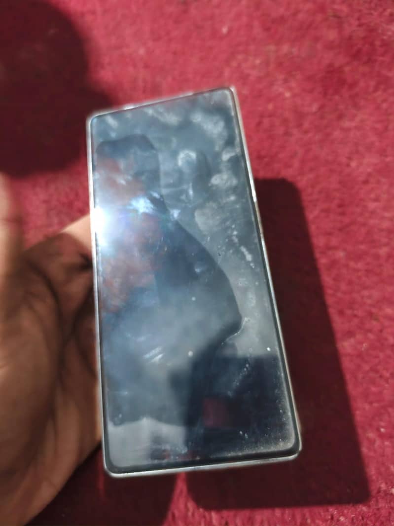 Infinix Note 40 6