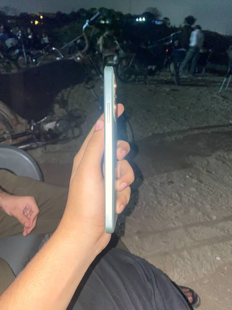 OPPO A5 Pro 0