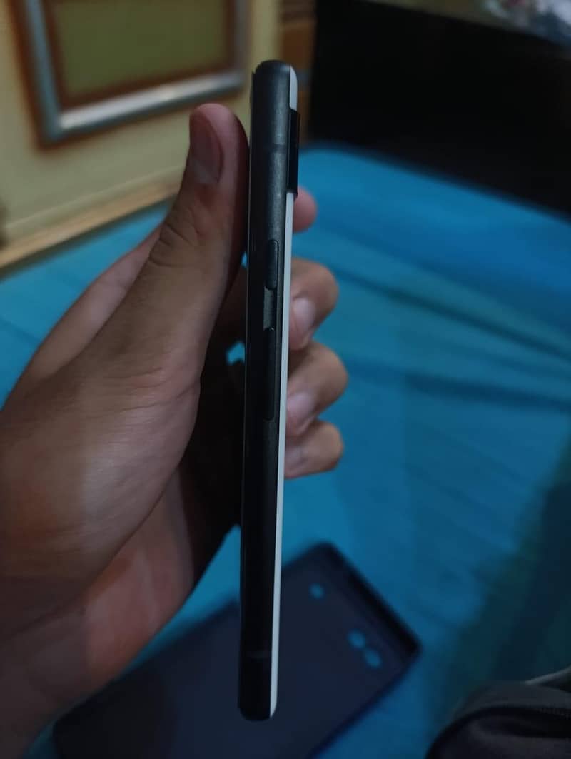 Google Pixel 6a 5