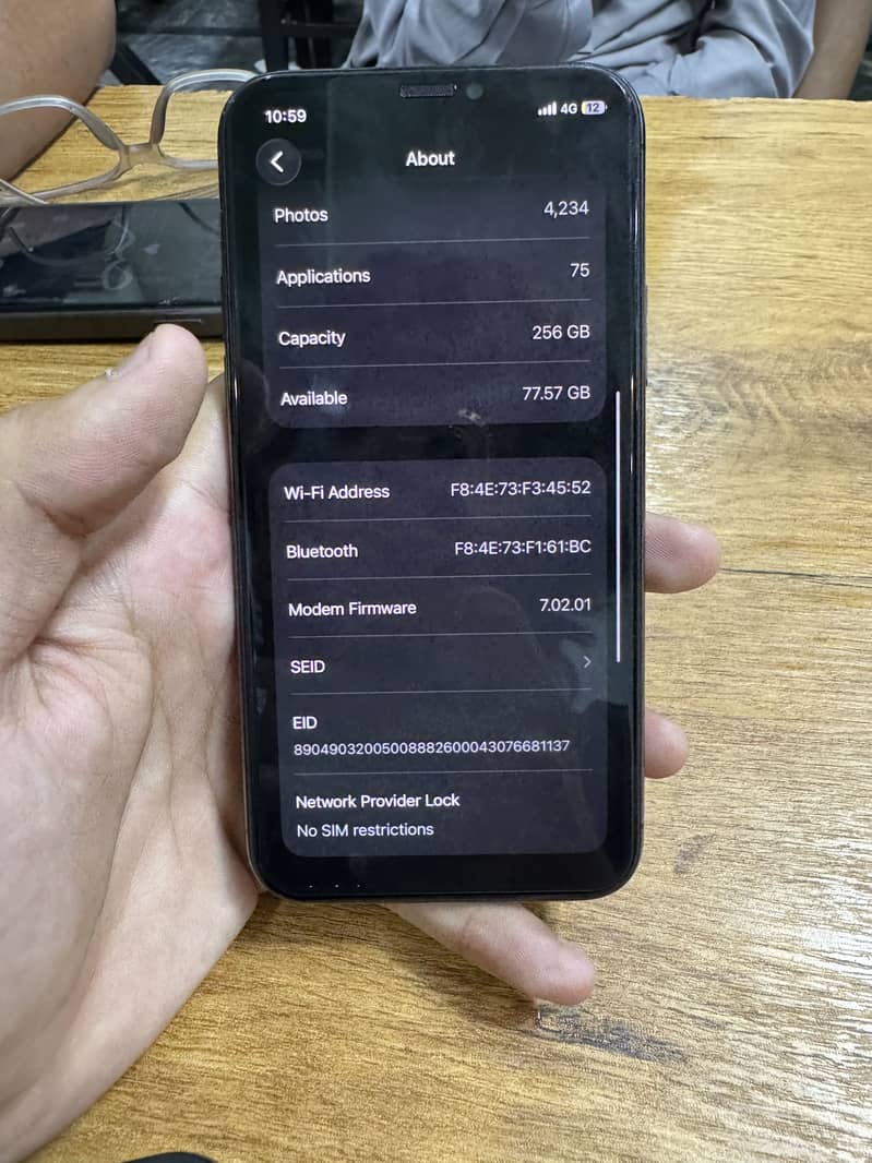 Apple iPhone 11 Pro 8