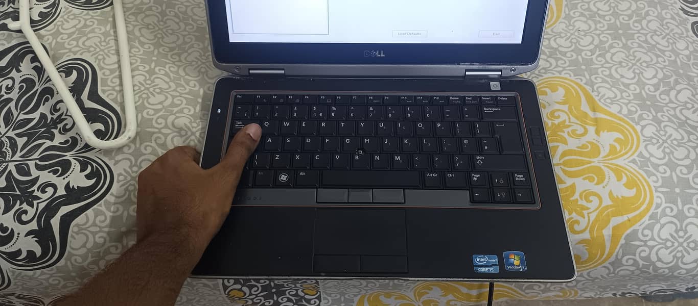 Dell latitude E6320 4