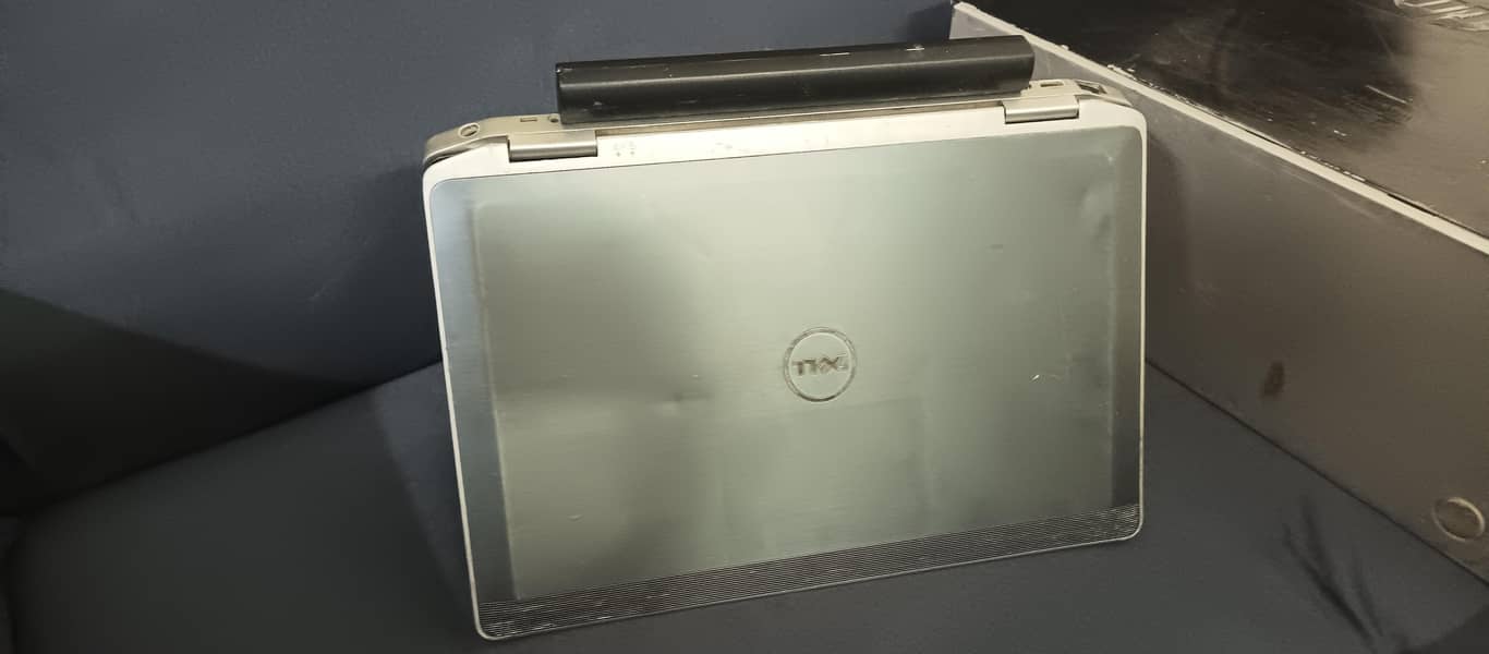 Dell latitude E6320 5