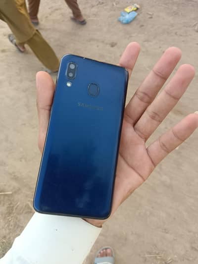 Samsung Mobile A20