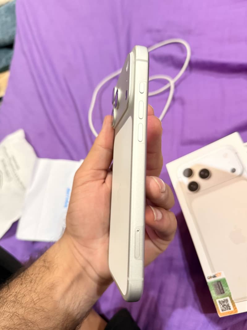 IPHONE 17 pro max 3